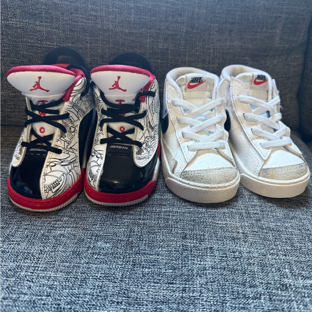 Nike Kids Black Red and White Sneakers Set